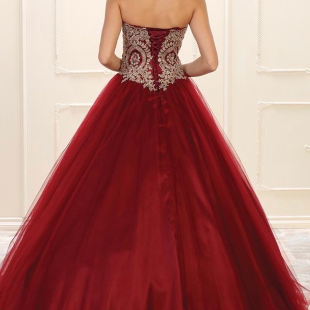 Sweet sixteen dress used once. Prom or Quincianhera
